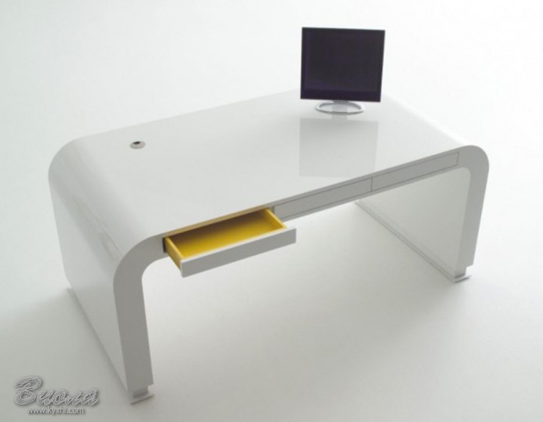 Радиусный стол для офиса